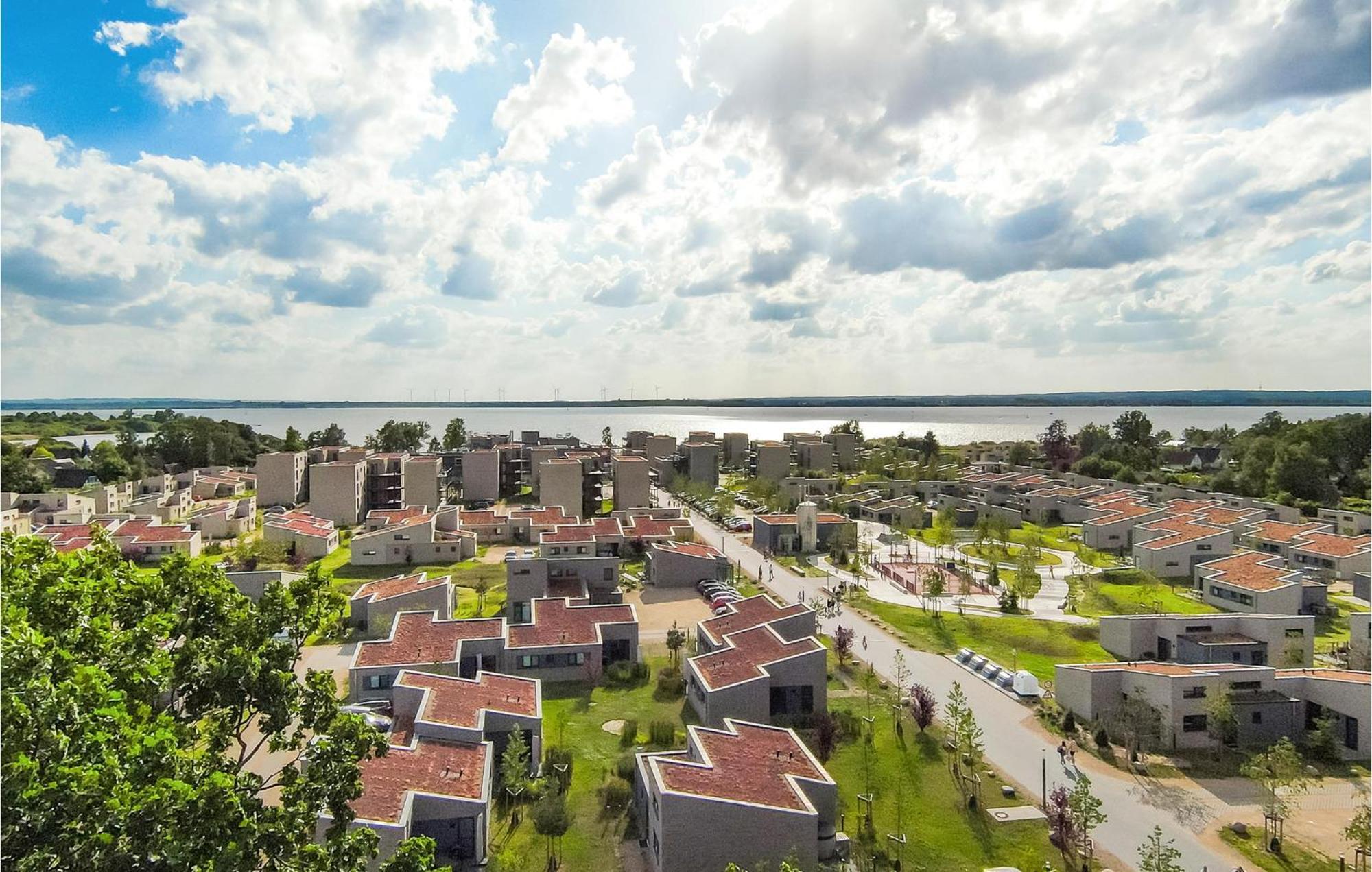 2 Bedroom Beach Front Home In Lembruch-Duemmer See Exterior foto