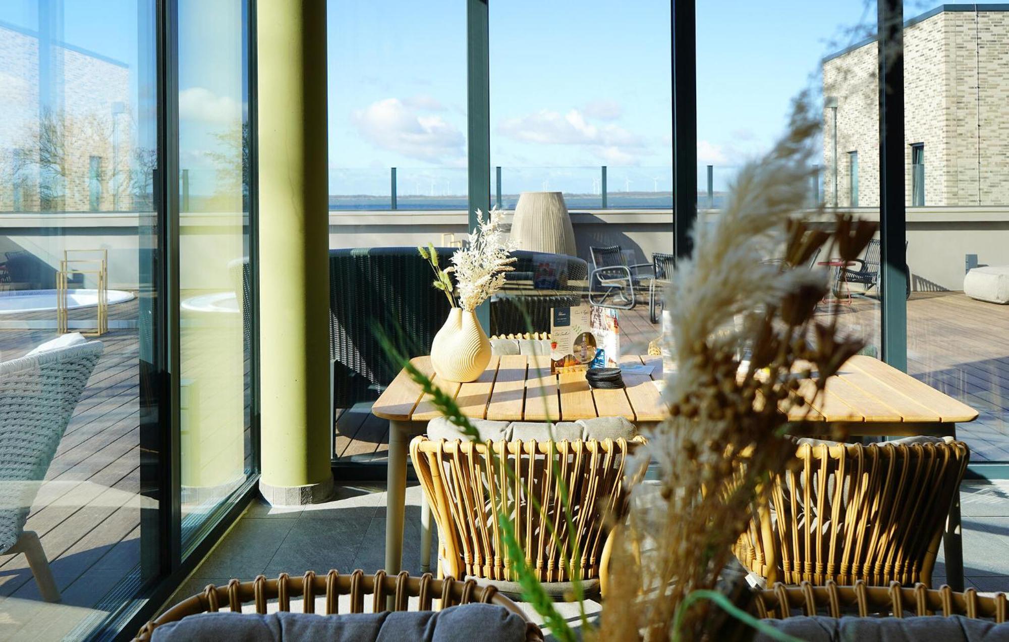 2 Bedroom Beach Front Home In Lembruch-Duemmer See Exterior foto